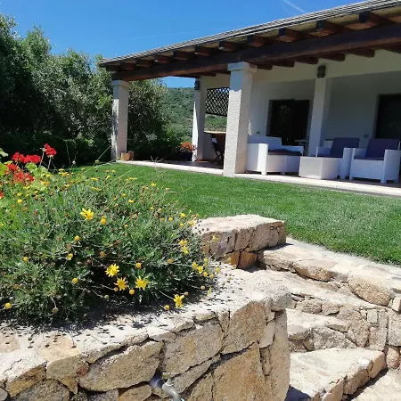 La Sima Con Piscina Vista Mare Sardegna Villa