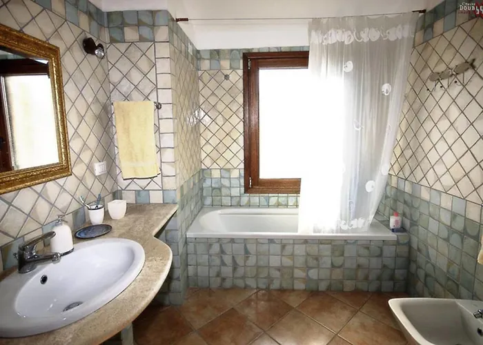 La Sima Con Piscina Vista Mare Sardegna 别墅