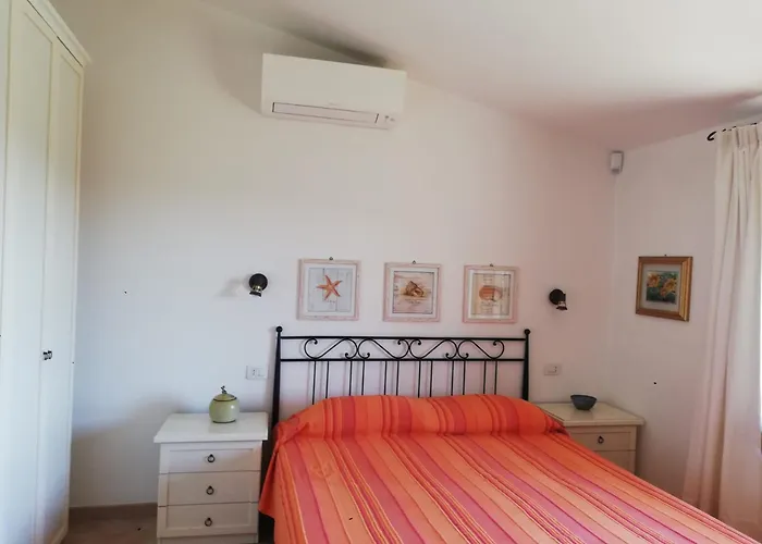La Sima Con Piscina Vista Mare Sardegna *