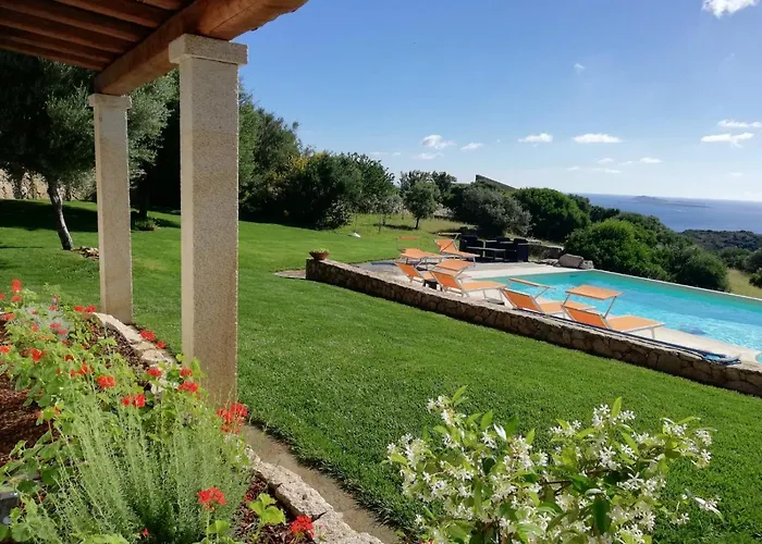 La Sima Con Piscina Vista Mare Sardegna 别墅