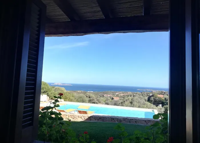 La Sima Con Piscina Vista Mare Sardegna *