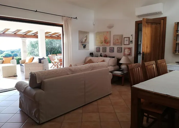 La Sima Con Piscina Vista Mare Sardegna *