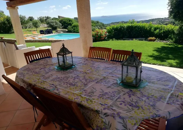 La Sima Con Piscina Vista Mare Sardegna Villa